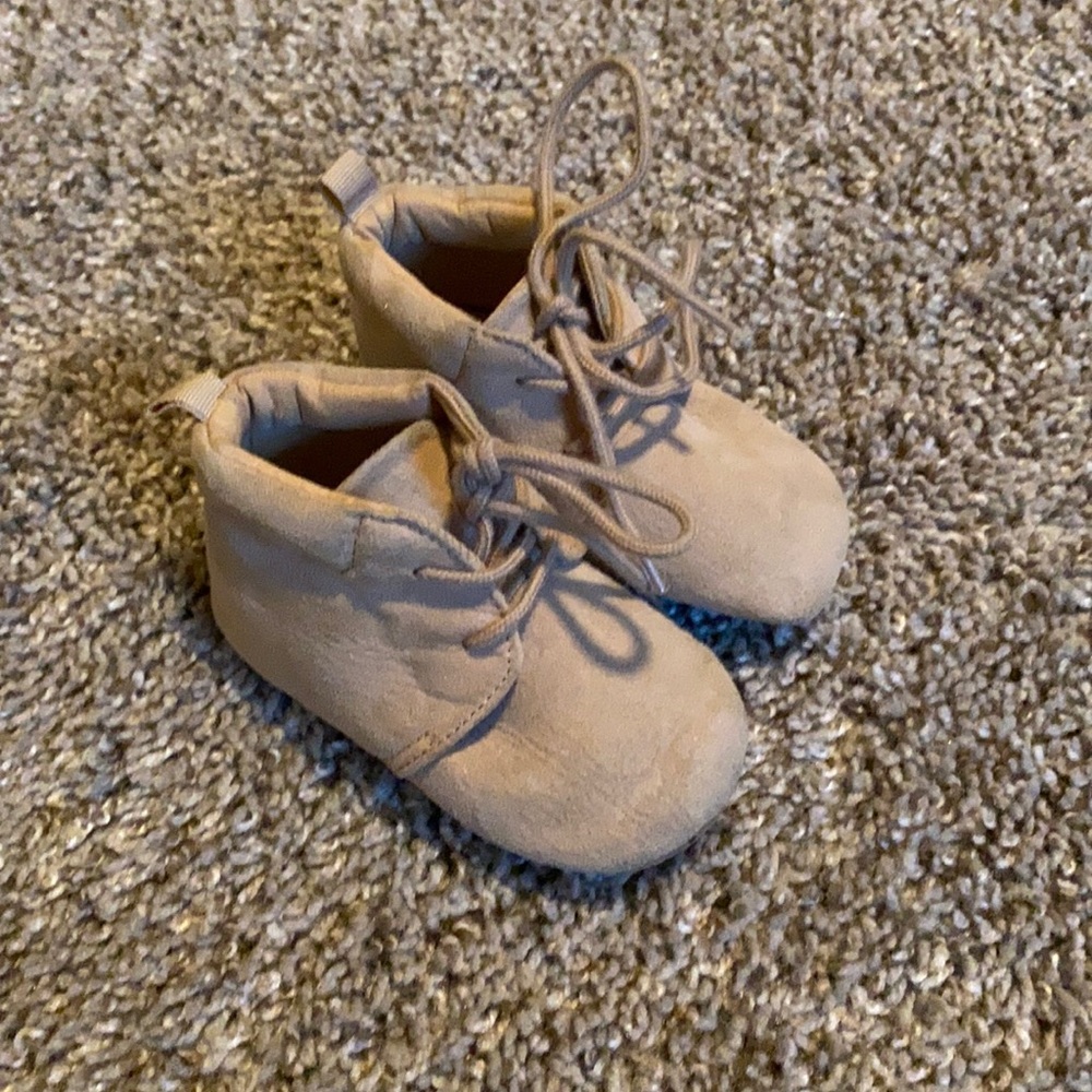 Unisex booties